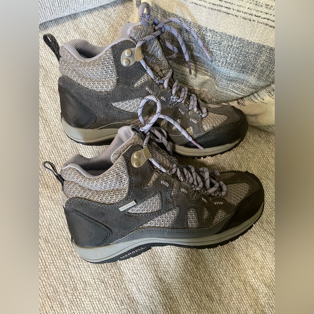 Merrell Women's Gray Hiking Shoes